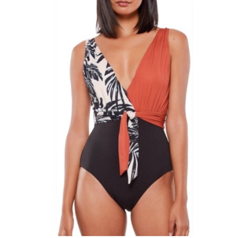 Sanctuary one piece swimsuit w/flattering plunge front, belt, faux wrap, size M
